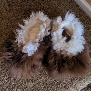 Handmade genuine alpaca slippers